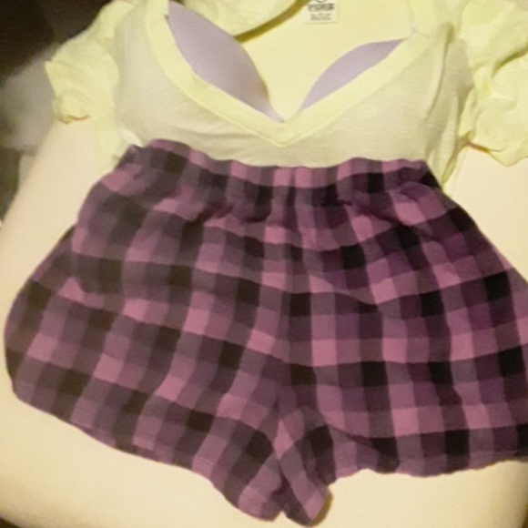 Victoria Secret Pink Outfit - Picture 4 of 8